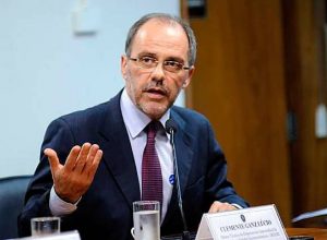 Clemente Ganz LÃºcio. Coordenador do FÃ³rum das Centrais Sindicais e ex-diretor tÃ©cnico do Dieese.